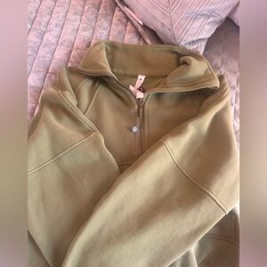 Women’s lululemon green scuba